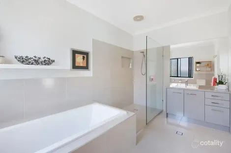 Property photo of 33 Millennium Circuit Pelican Waters QLD 4551