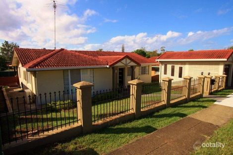 9 Honeysuckle St, Mansfield, QLD 4122