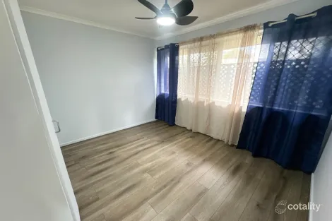 Property photo of 15 Windsor Circle Kingaroy QLD 4610