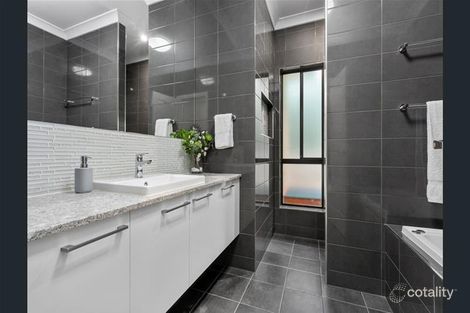 Property photo of 2 Stuart Court Hallett Cove SA 5158