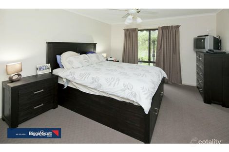 Property photo of 8 Stephanie Close Ferntree Gully VIC 3156