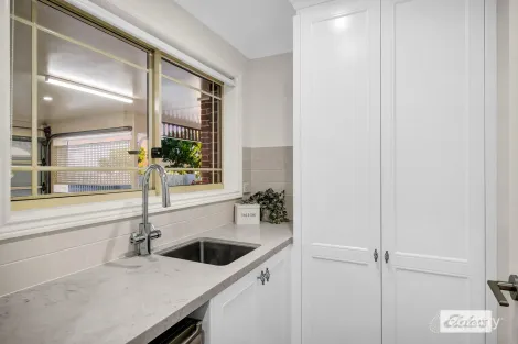 Property photo of 44 Jasmine Crescent Shailer Park QLD 4128