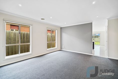 Property photo of 12 Tony Drive Truganina VIC 3029