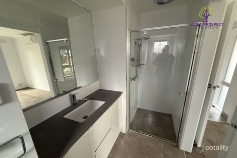 Property photo of 10 Nuragi Court Werribee VIC 3030