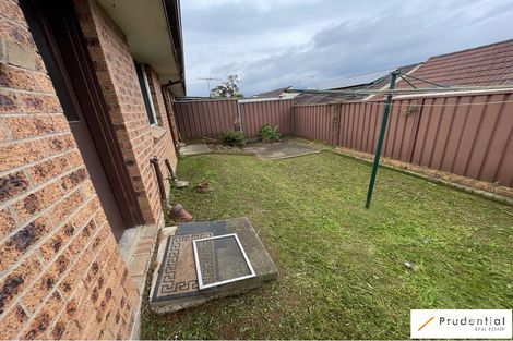 Property photo of 7/21 Second Avenue Macquarie Fields NSW 2564