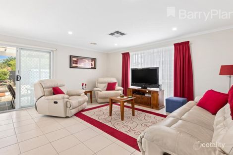 Property photo of 6 Wentworth Avenue Wyndham Vale VIC 3024