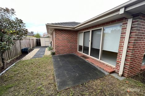 Property photo of 2/20 Palm Beach Crescent Mount Waverley VIC 3149