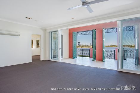 Property photo of 2/3030 The Boulevarde Carrara QLD 4211
