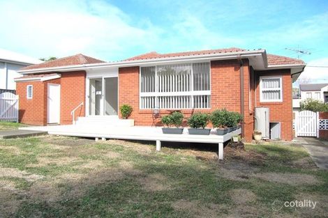 Property photo of 3 Carramar Place Peakhurst Heights NSW 2210
