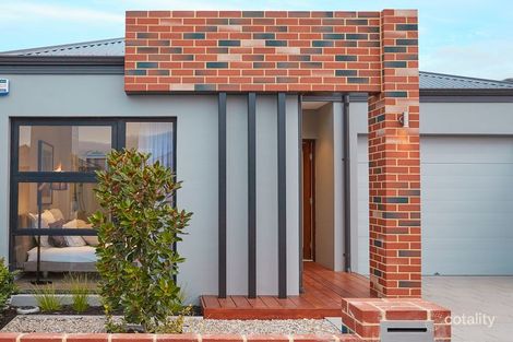 18 Woylie Rd, Brabham, WA 6055