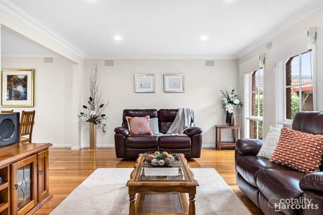 Property photo of 18 Radleigh Drive Wheelers Hill VIC 3150