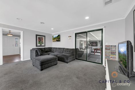 Property photo of 4 Foxglove Place Epping VIC 3076