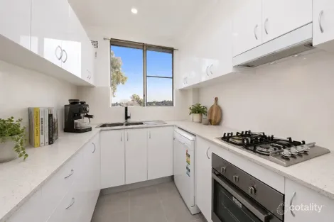 Property photo of 10/4 Bortfield Drive Chiswick NSW 2046