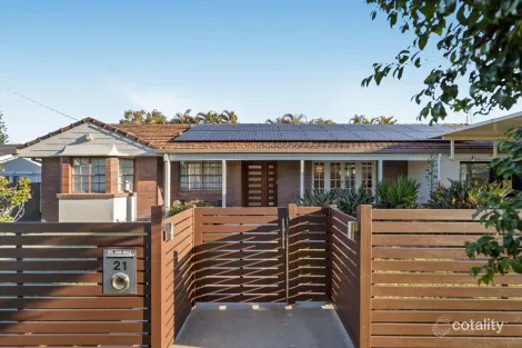 Property photo of 21 Penaton Street Corinda QLD 4075