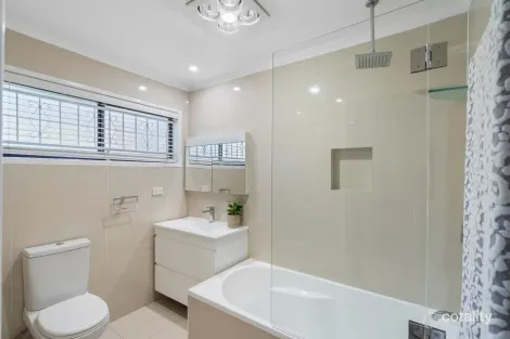 Property photo of 21 Penaton Street Corinda QLD 4075