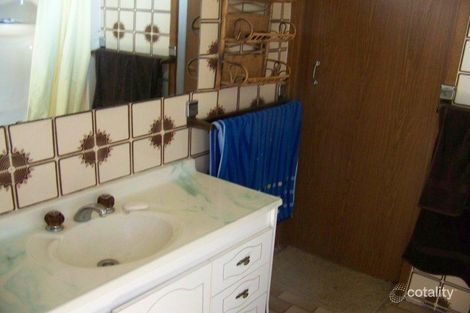 Property photo of 40 Castlereagh Avenue Binnaway NSW 2395