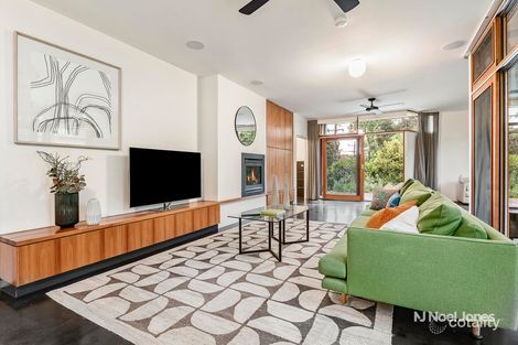 Property photo of 15 Myrtle Grove Blackburn VIC 3130