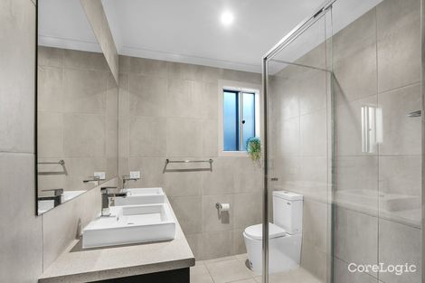 Property photo of 32 Principal Drive Wyndham Vale VIC 3024