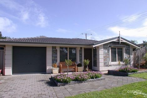 Property photo of 2 Tokay Crescent Morphett Vale SA 5162