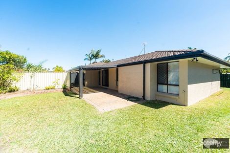 2/5 Stephenson St, Labrador, QLD 4215
