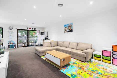 Property photo of 6 Edinburgh Circuit Bundoora VIC 3083