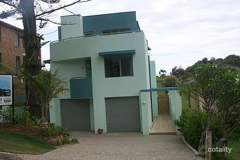 5 Brakes Cres, Miami, QLD 4220