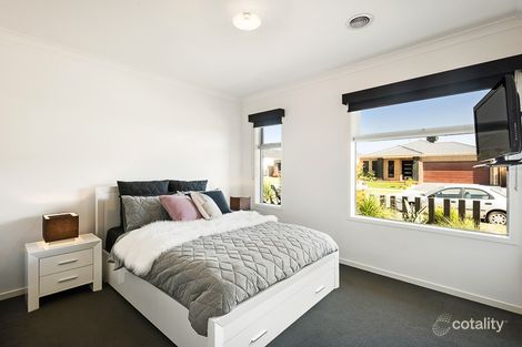 Property photo of 32 Sunridge Drive Mernda VIC 3754