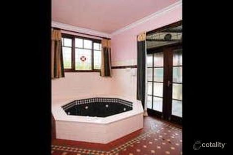 Property photo of 77 Christmas Street Northcote VIC 3070