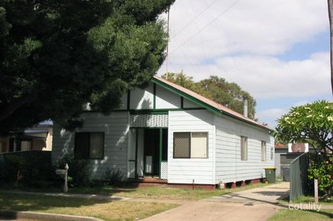 12 Kitchener Pde, Mayfield East, NSW 2304