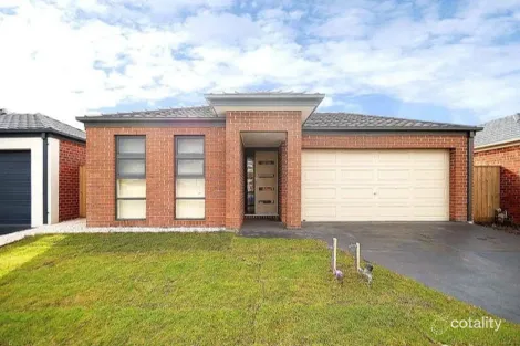 10 Olivebank Cres, Cranbourne North, VIC 3977