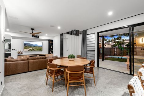 Property photo of 202 Gordon Parade Manly QLD 4179