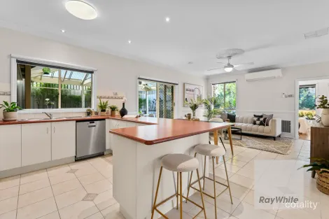 Property photo of 38 Grange Boulevard Bundoora VIC 3083