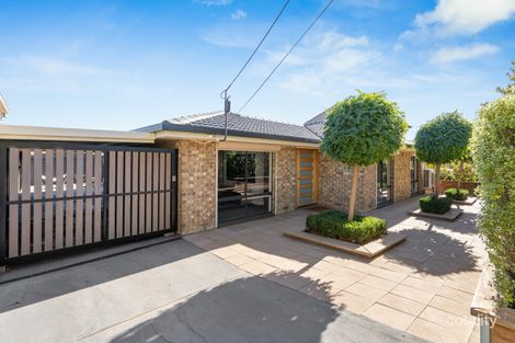 Property photo of 16 Sunglow Crescent Hackham West SA 5163