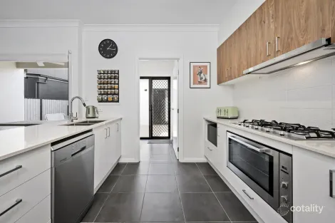 Property photo of 9 Hanna Lane Mango Hill QLD 4509