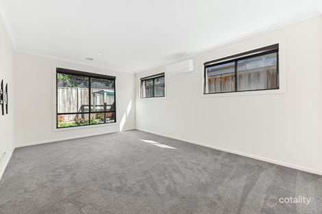 Property photo of 28 Clarendon Street Pakenham VIC 3810