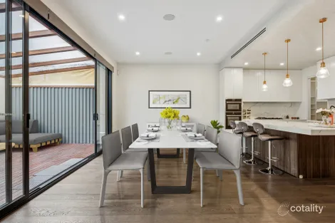 Property photo of 52 Gladwyn Avenue Bentleigh East VIC 3165