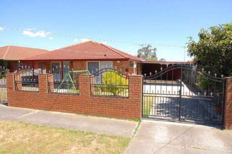 4 Elmsford Ct, Keysborough, VIC 3173