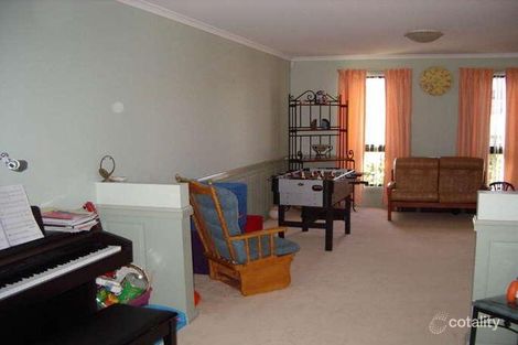 Property photo of 39 Morella Avenue Jerrabomberra NSW 2619