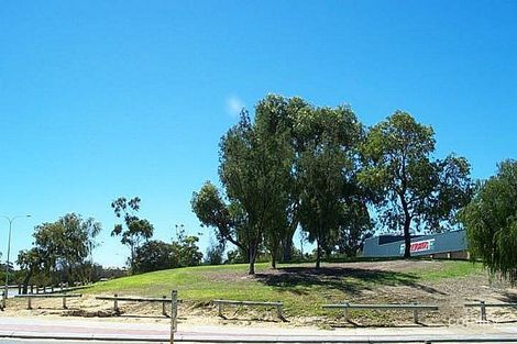 521 Gunter Gr, Beldon, WA 6027