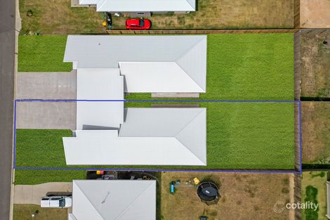 2/4 Valley Pl, Hidden Valley, QLD 4703