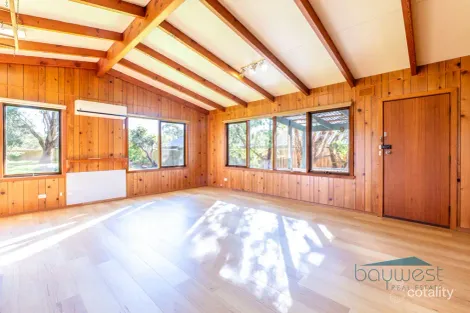 Property photo of 18 Beach Street Balnarring Beach VIC 3926