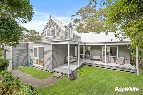 7 ANKER AVE, MOLLYMOOK BEACH, NSW 2539