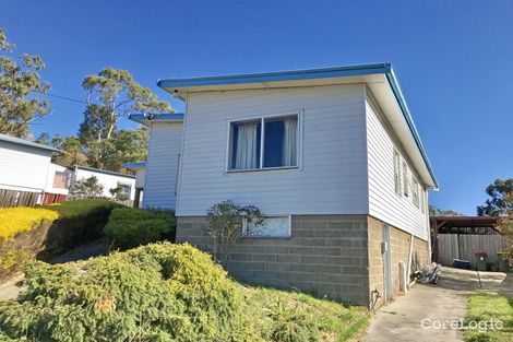 Property photo of 4 Lowanna Road Lindisfarne TAS 7015