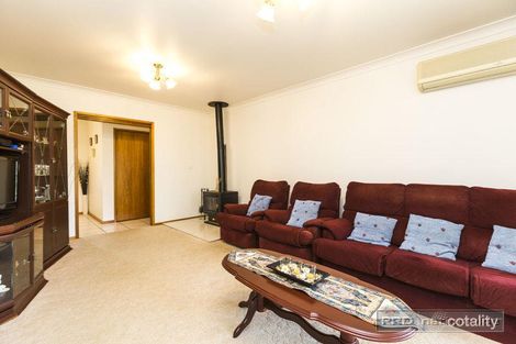 Property photo of 13 Bolton Close Bolton Point NSW 2283