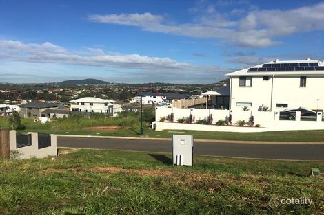 Property photo of 30 Linacre Crescent Carindale QLD 4152