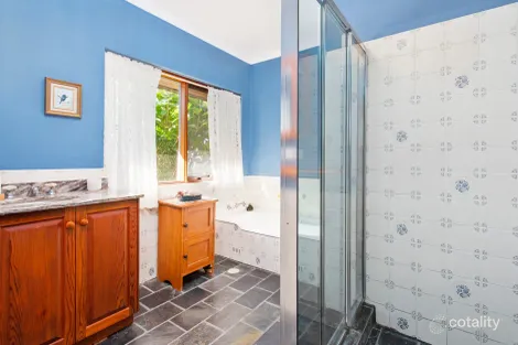 Property photo of 47 Nuninuna Drive Jamberoo NSW 2533