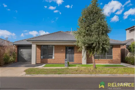 4 Ainsley Rd, Thornhill Park, VIC 3335