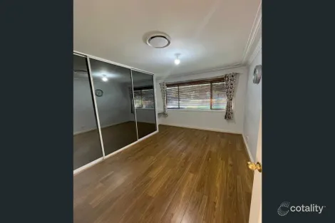 Property photo of 45 Bingara Road Macquarie Fields NSW 2564