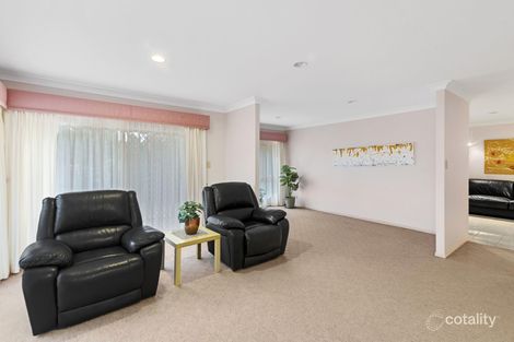 Property photo of 19 Kentia Crescent Banora Point NSW 2486