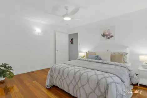 Property photo of 9 Trochus Street Mansfield QLD 4122